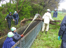 排水路清掃(東海製造事業所)